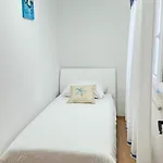 Perina Τρογκίρ
