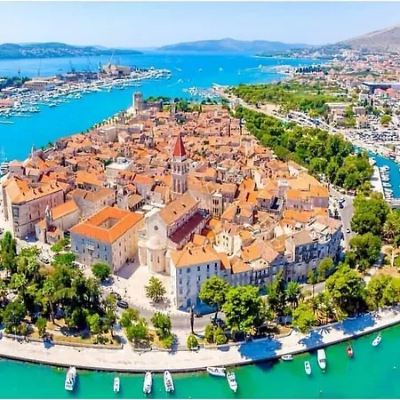 Perina Apartamento Trogir